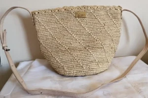 handmade-raphia-handbag2